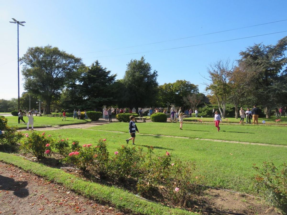Más de un centenar de chicos participaron en la búsqueda de los Huevos de Pascua
