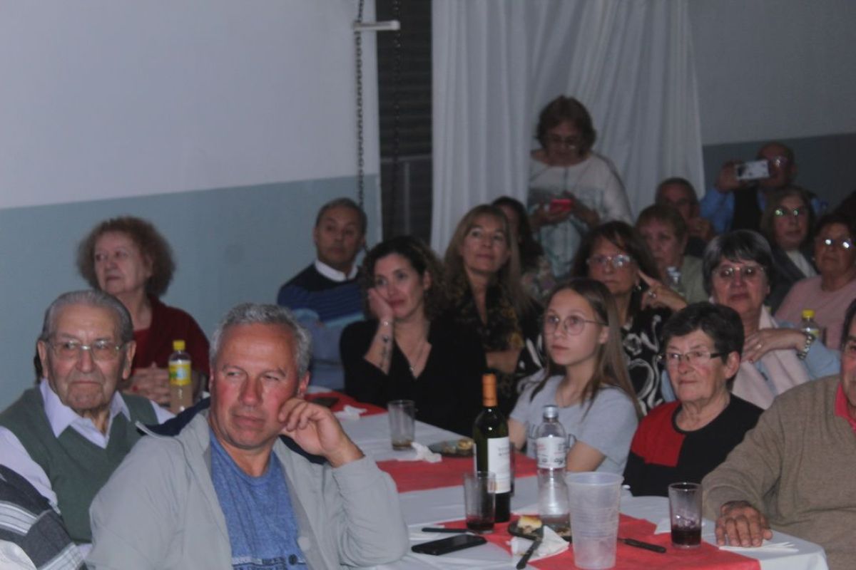 Magistral actuación de “Chiqui” Pereyra, la voz ‘rea’ del tango  