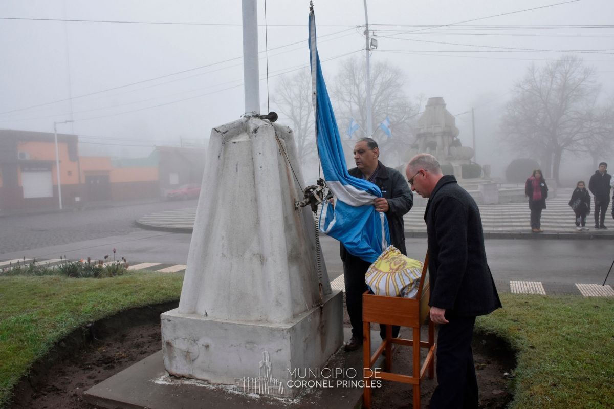 Con danza y chocolate se celebró el aniversario de la Revolución de Mayo